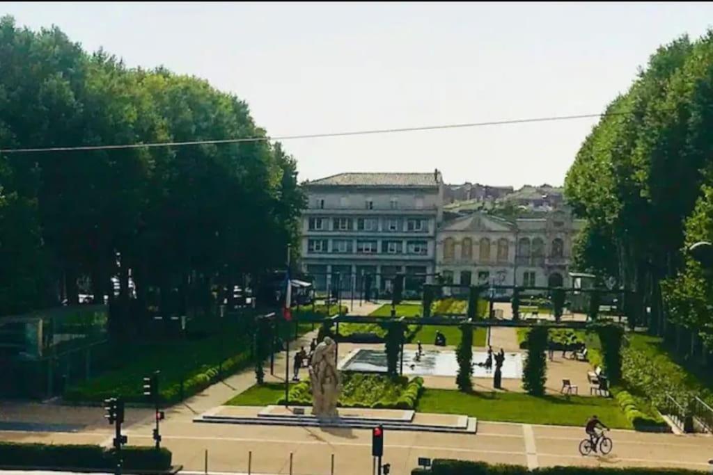 Appartement T2 Avec Vue Chateau Carcassonne Bagian luar foto
